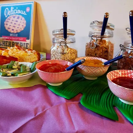 Podere Di Sotto Bed and breakfast 4*