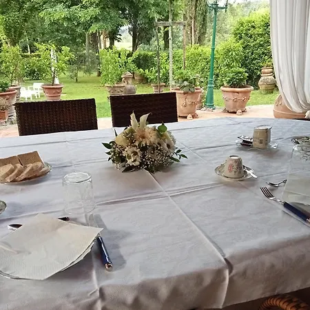 Bed and breakfast Podere Di Sotto 4*